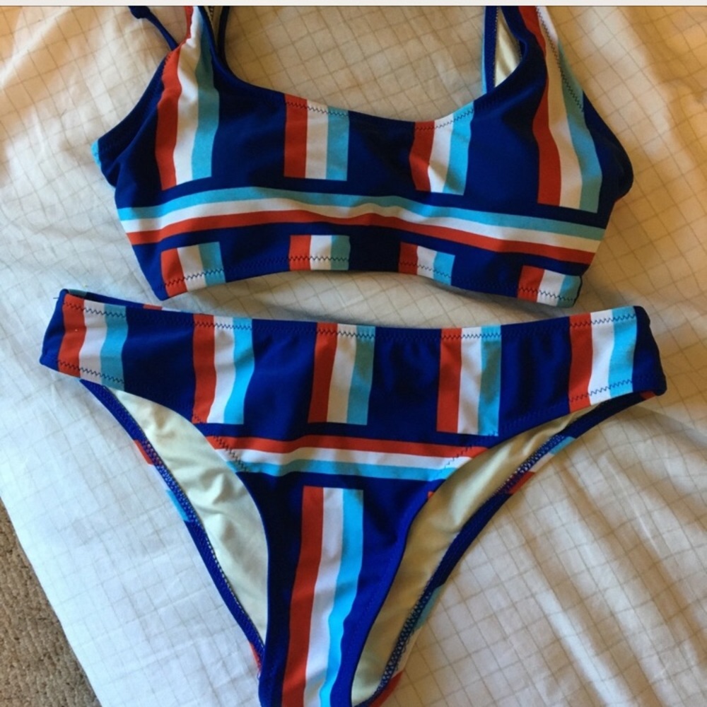 CUPSHE red white and blue bikini top and bottoms